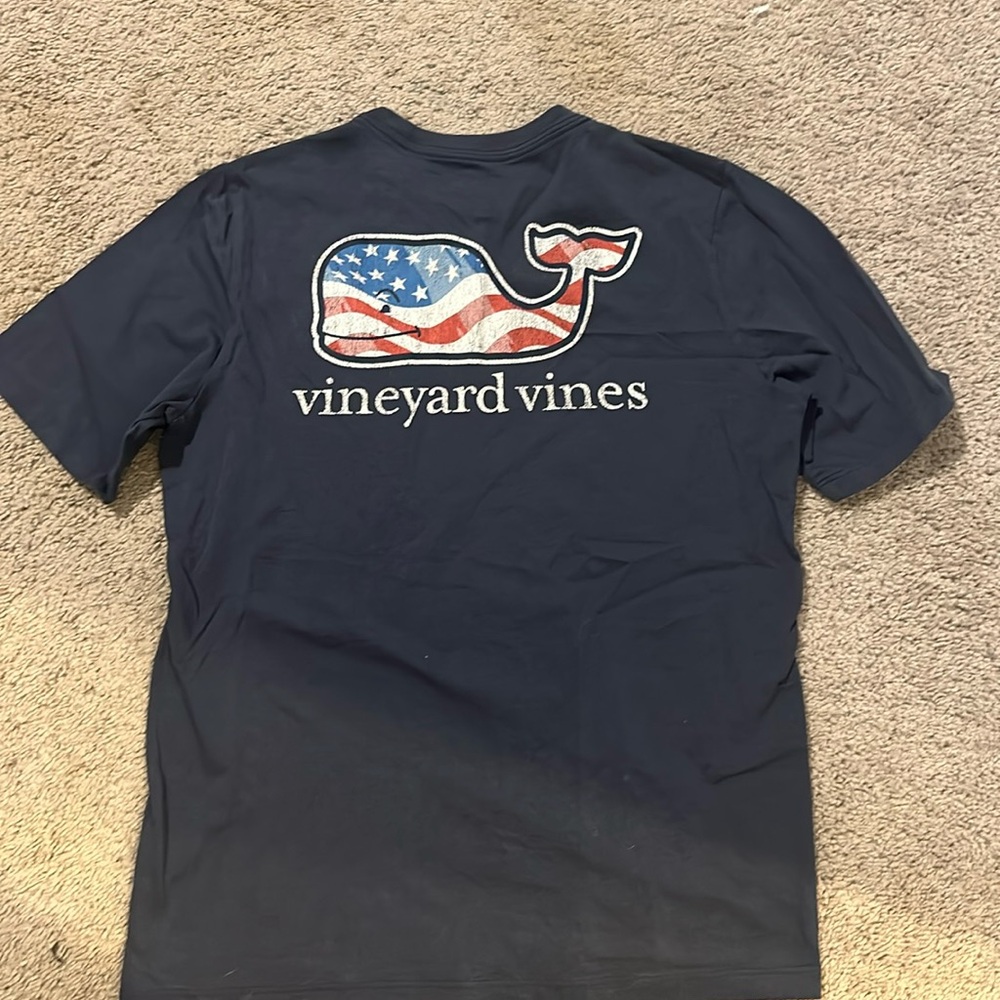 EUC Vinyard Vines TSHIRT size M